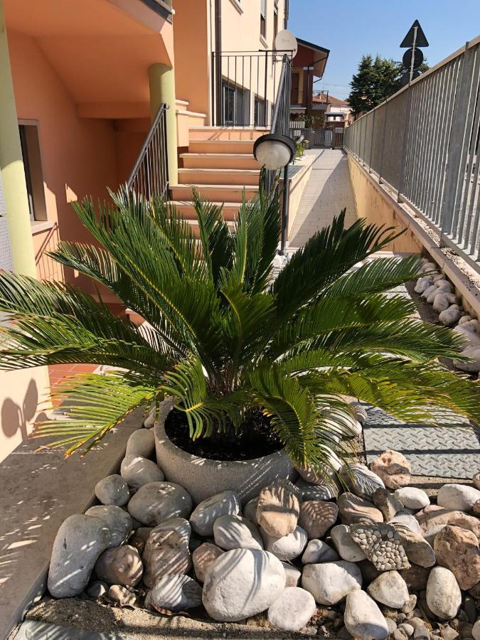 Appartamento Bianco - Peschiera Del Garda Extérieur photo